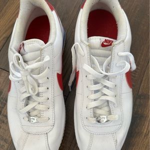 Nike Cortez ‘72 shoe Dog White